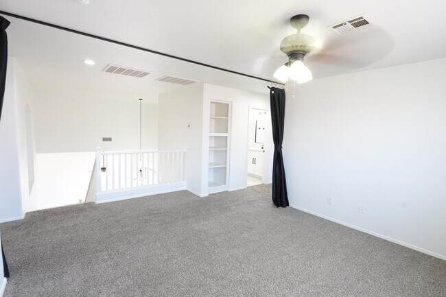 Building Photo - 16182 N 157th Dr