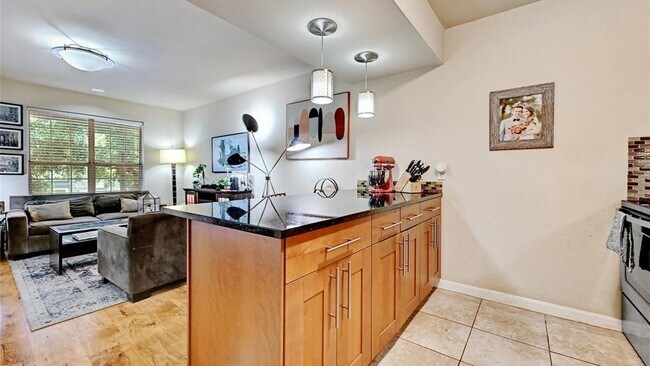 Building Photo - 7685 Northcross Dr