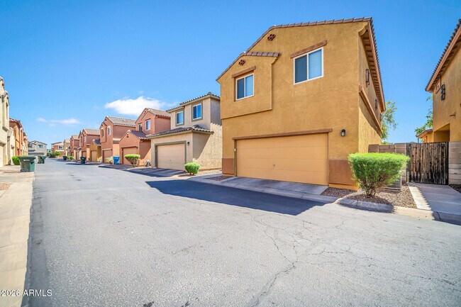 Building Photo - 7770 W Alvarado Rd