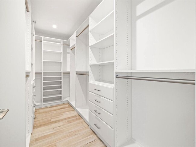 Building Photo - 5120 Marina Wy