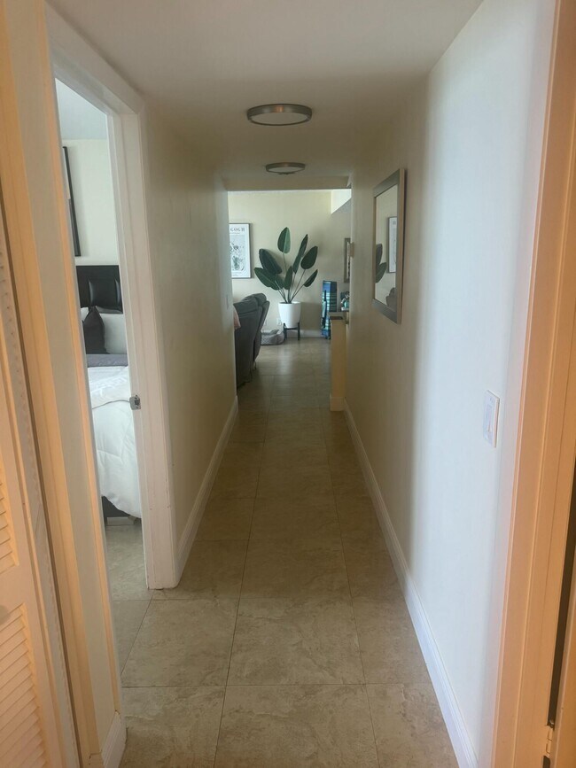 Building Photo - 3610 S Ocean Blvd