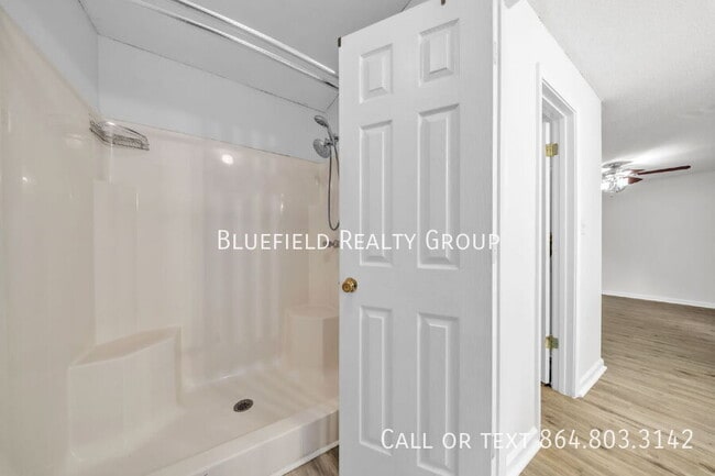 Building Photo - 141 Quail Haven Dr