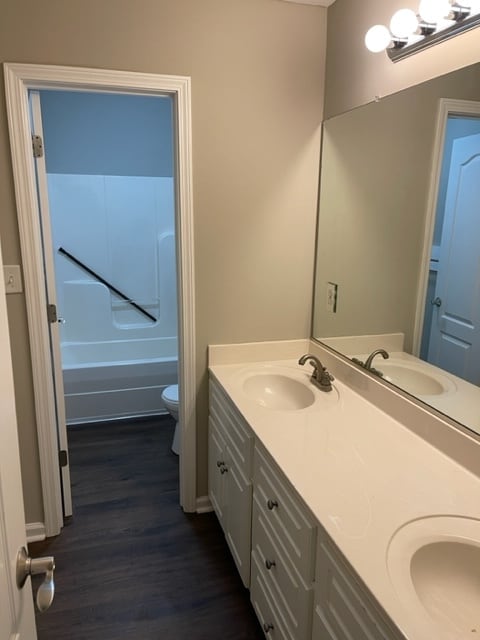 Building Photo - 4310 E Barcelona Way