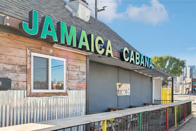 Building Photo - 2016 S Ervay St