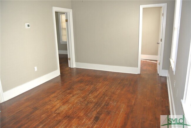 Building Photo - 1415 E 42nd St