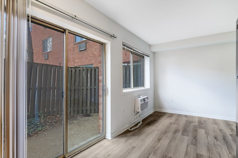 Building Photo - 4465 MacArthur Blvd NW