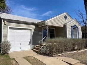 Building Photo - 3828 Collinwood Ave