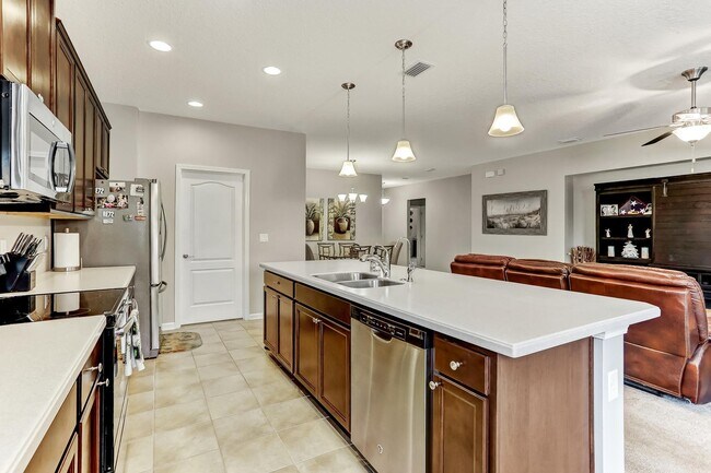 Building Photo - 94264 Woodbrier Cir