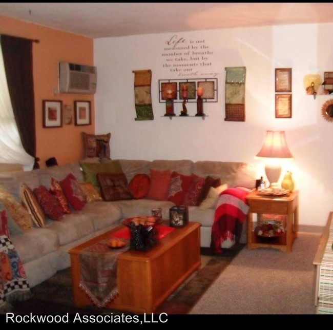 Interior Photo - Rockwood Manor