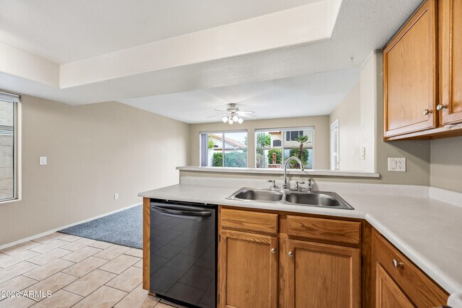 Building Photo - 1244 E Angela Dr