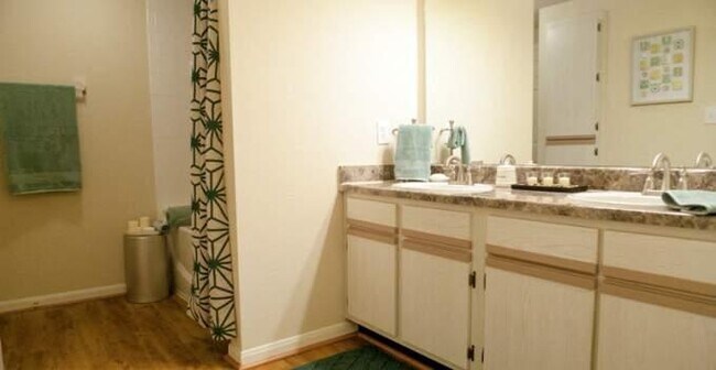 Building Photo - 2 bedroom in Stafford TX 77477