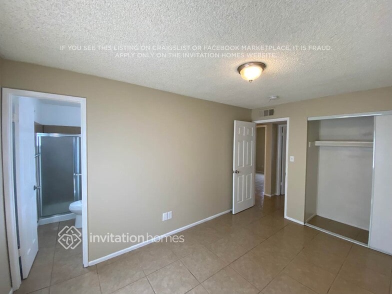 Building Photo - 8223 W Hazelwood St