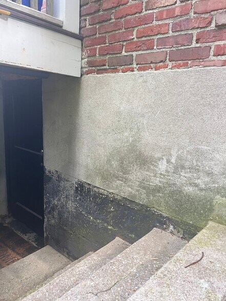Entrance to basement unit - 265 Faneuil St