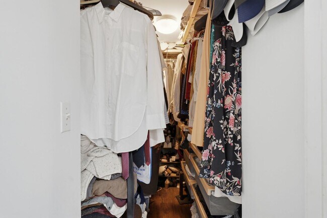 Building Photo - 405 Bloomfield St