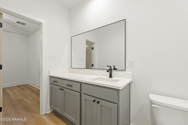 Building Photo - 202 Steiner Oaks