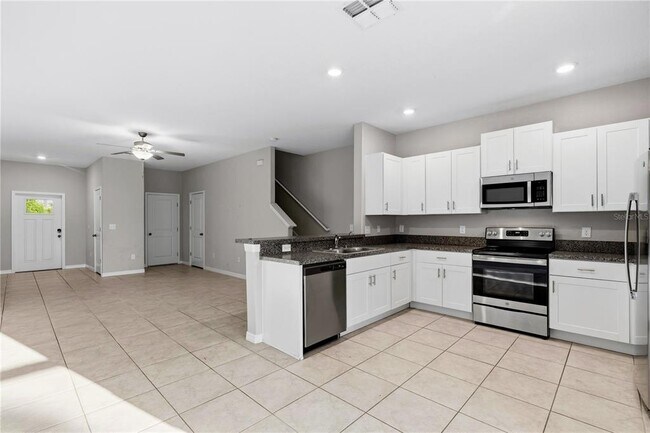 Building Photo - 3527 Bellmeade Ct