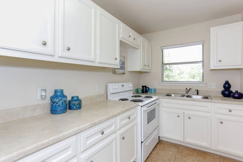 Building Photo - 3803 Hardy St