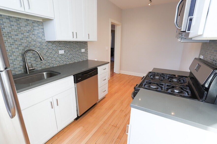 Building Photo - 2315 N Rockwell St