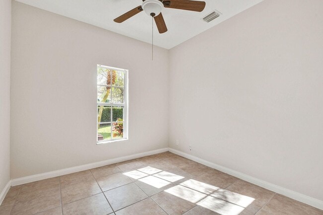 Building Photo - 207 Banyanwood Point