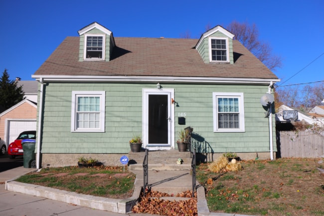 Primary Photo - 165 Whitford Ave.