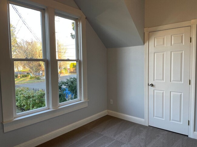 Building Photo - M1614 #1-3