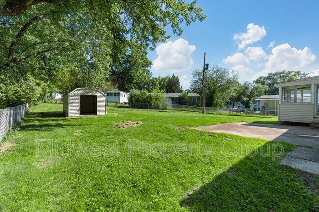 Building Photo - 662 Gleason Dr