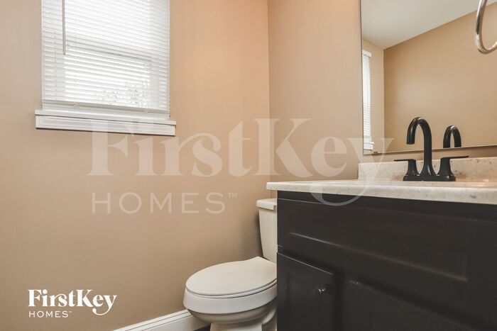 Building Photo - 2835 Pinebrook Ct
