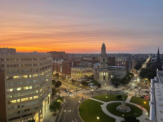 Primary Photo - Fabulous View from this Move-in Ready 1BR ...