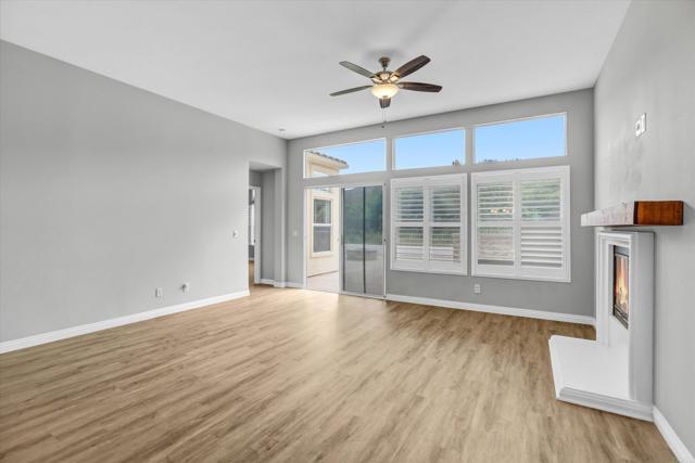Building Photo - 2318 Fallbrook Pl