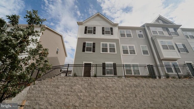 Building Photo - 1350 Red Clover Ln