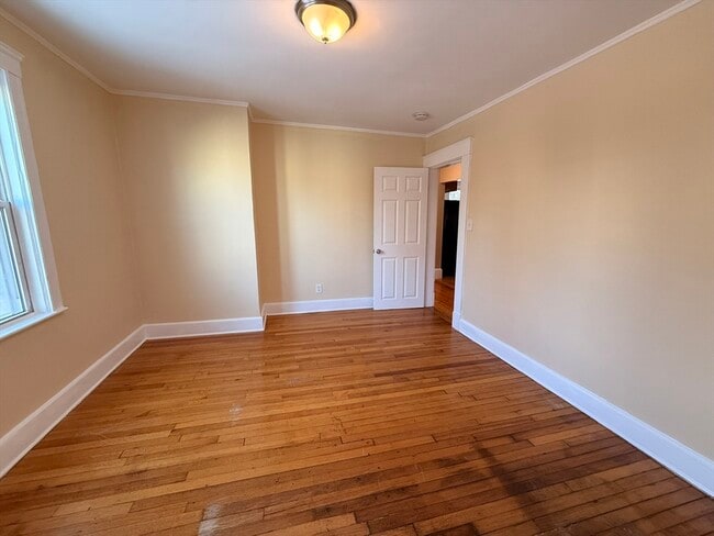 Building Photo - 25 Ronan St