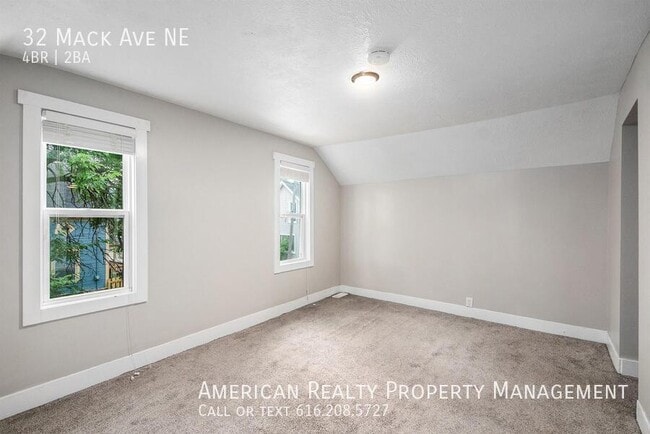 Building Photo - 32 Mack Ave NE