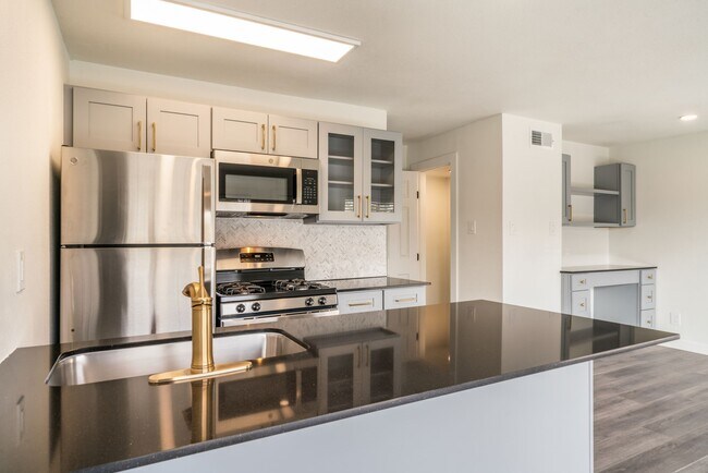 Building Photo - 1309 Blair St