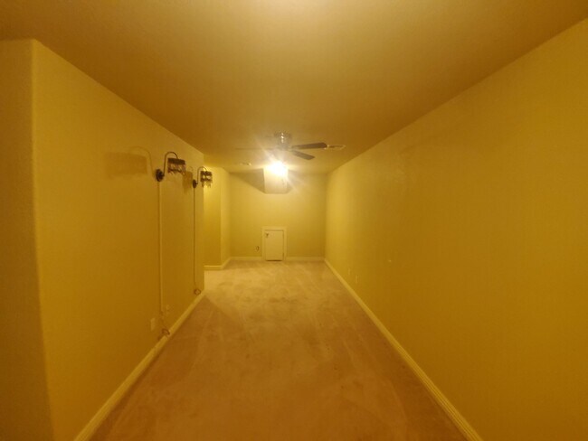 Building Photo - 4083 N Zion Valley Dr