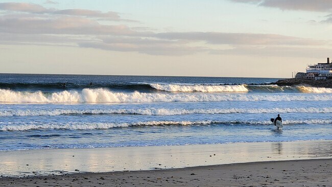 Building Photo - 2 Thornapple Rd