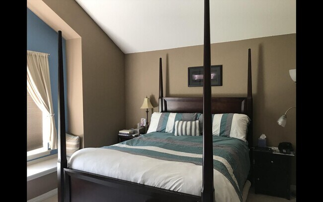 Building Photo - 2002 Centennial Dr