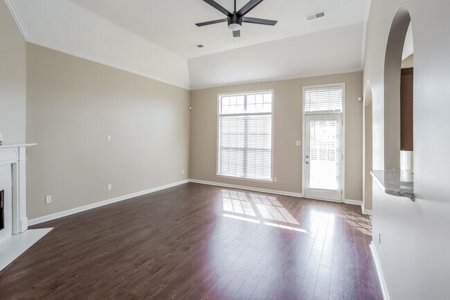 Building Photo - 1117 Averett Ln