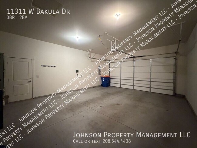 Building Photo - 11311 W Bakula Dr