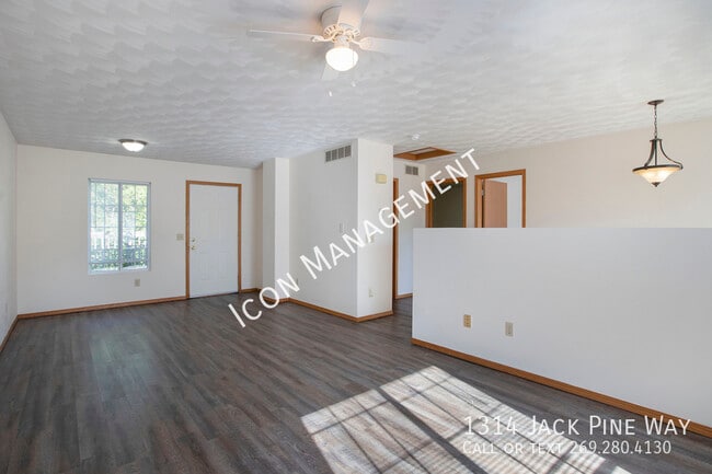Building Photo - 1314 Jack Pine Way