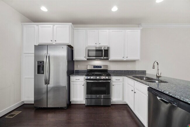 Building Photo - 5302 Masons Ln