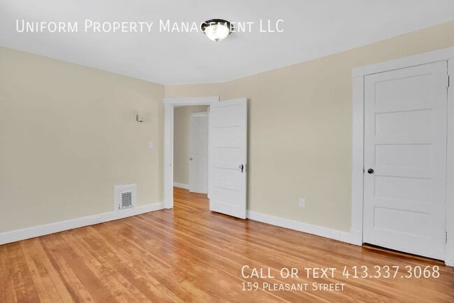 Building Photo - 159 Pleasant St