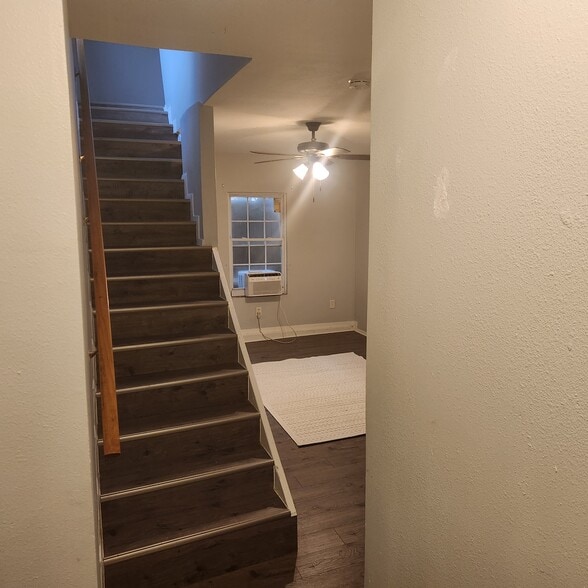 Building Photo - 21319 Park Orchard Dr