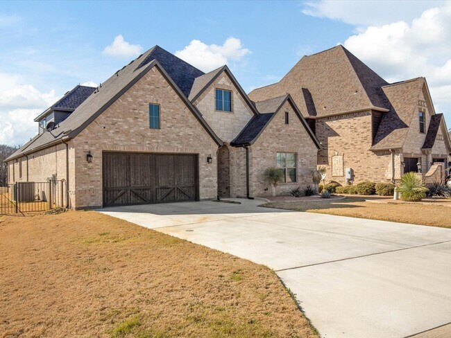 Building Photo - 2419 Portwood Way