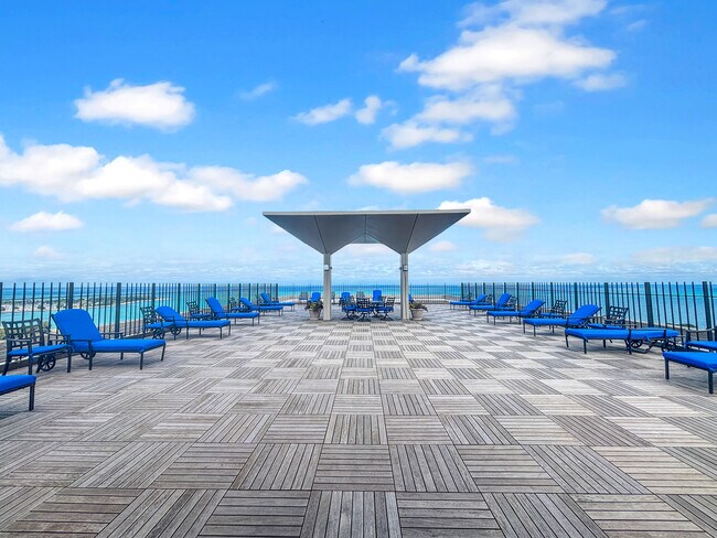 Building Photo - 3550 N Lake Shore Dr