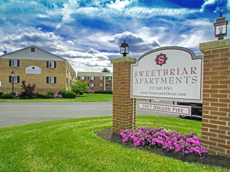 Sweetbriar Apartments 1917 Oregon Pike Lancaster PA 17601 Apartment