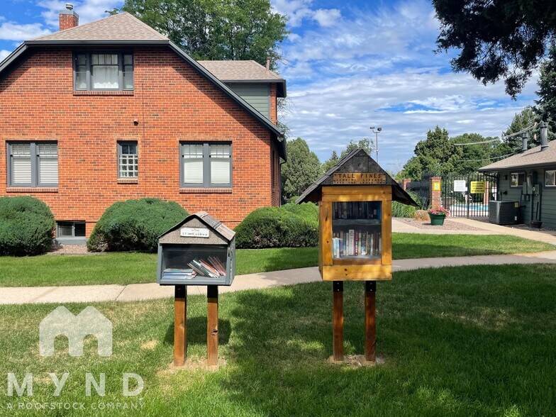 Building Photo - 3656 S Depew St