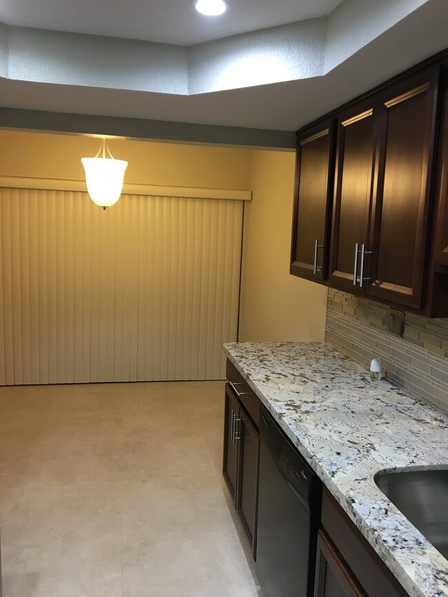 Building Photo - 5700 SW 127th Ave
