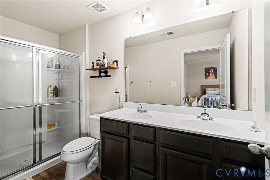 Building Photo - 21012 Baileys Grove Dr