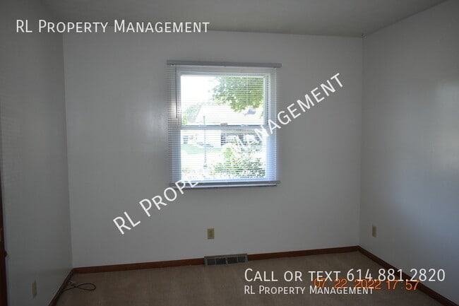 Building Photo - WAIVED APPLICATION FEE(S) AND 1 MONTH FREE...