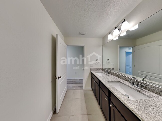 Building Photo - 3219 Magnolia Meadows Dr